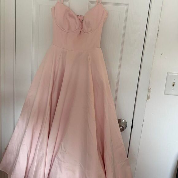 House of CB Dresses & Skirts - NWT House of CB Mademoiselle Pink Satin Dress with Tulle Skirt Size S Bigger Cup